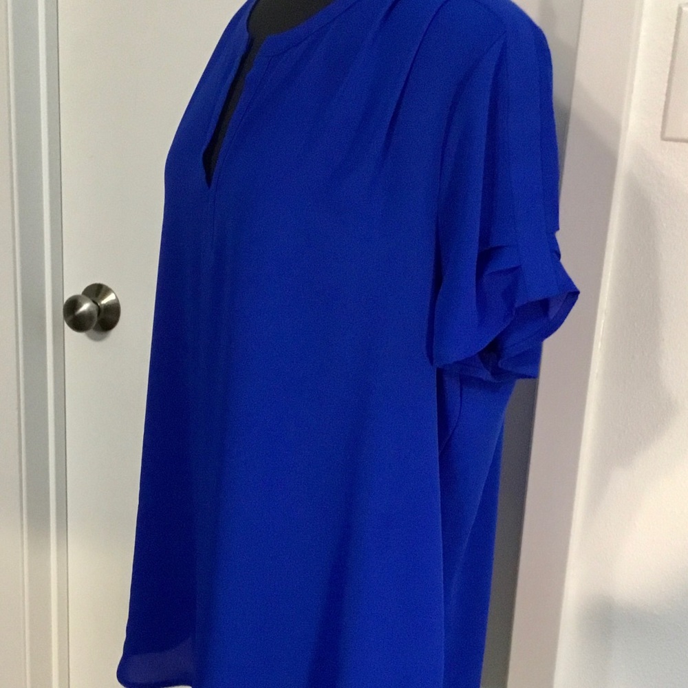Royal short sleeve blouse